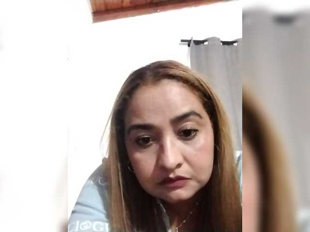 Luna42 live webcam show