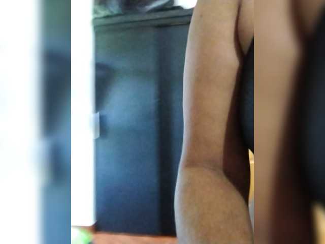 Luna42 live cam on BongaCams