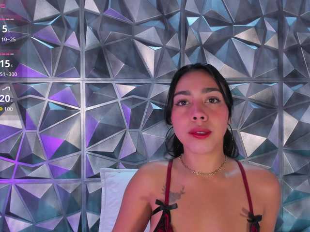 Mailynbusty live cam on BongaCams