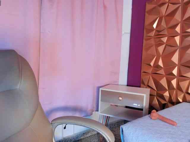Mailynbusty webcam