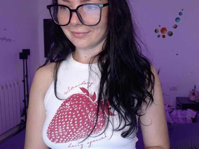 WetPussy1 live cam preview