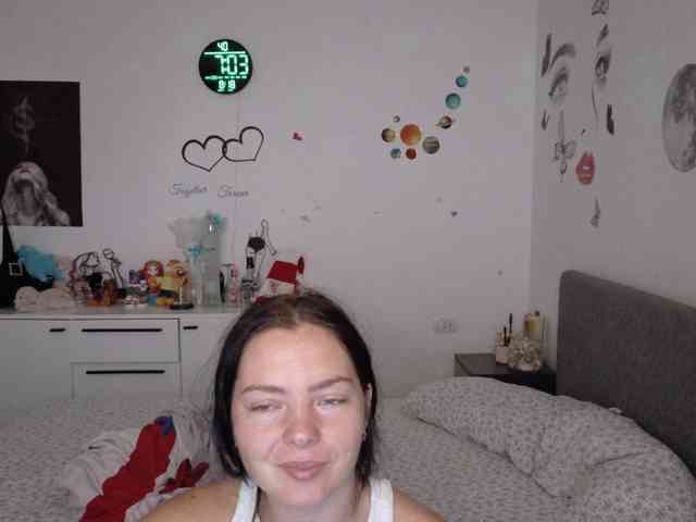 WetPussy1 webcam
