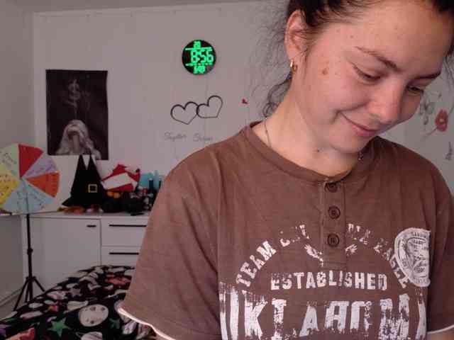 WetPussy1 webcam