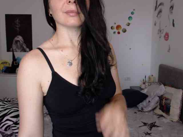 WetPussy1 Live Webcam on BongaCams