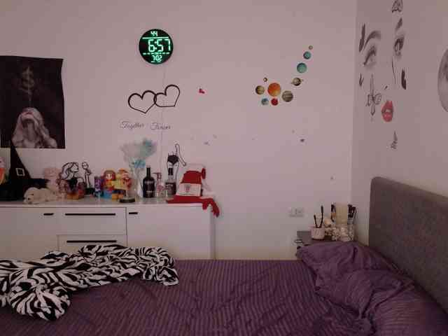 WetPussy1 webcam