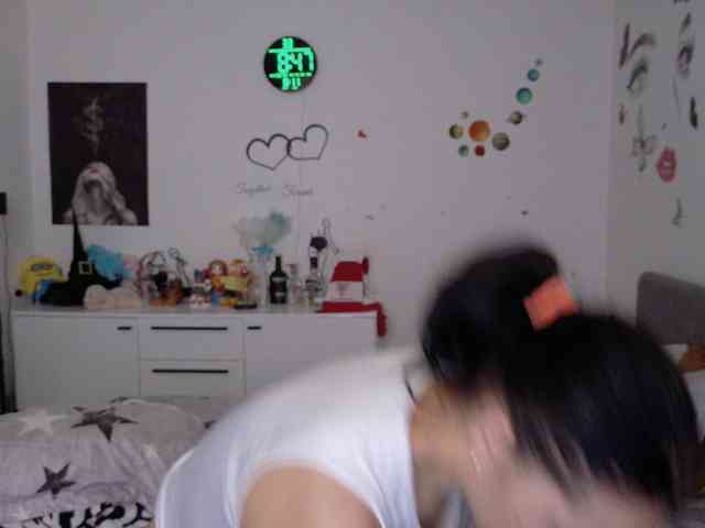 WetPussy1 webcam