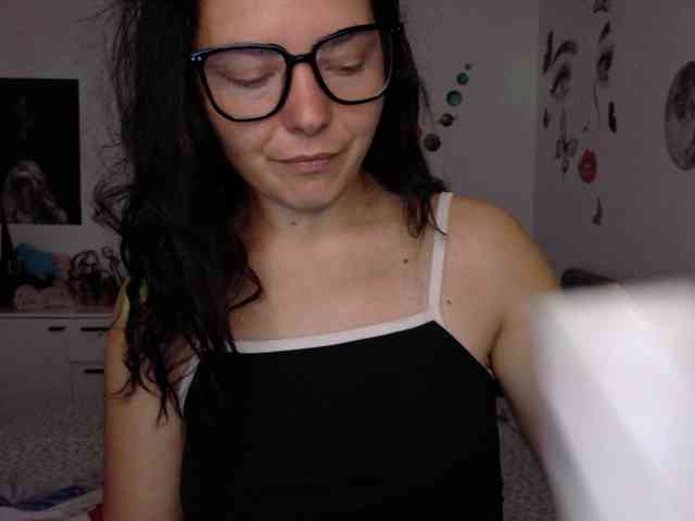WetPussy1 webcam