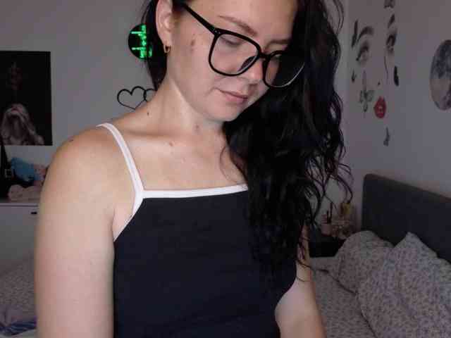 WetPussy1 webcam