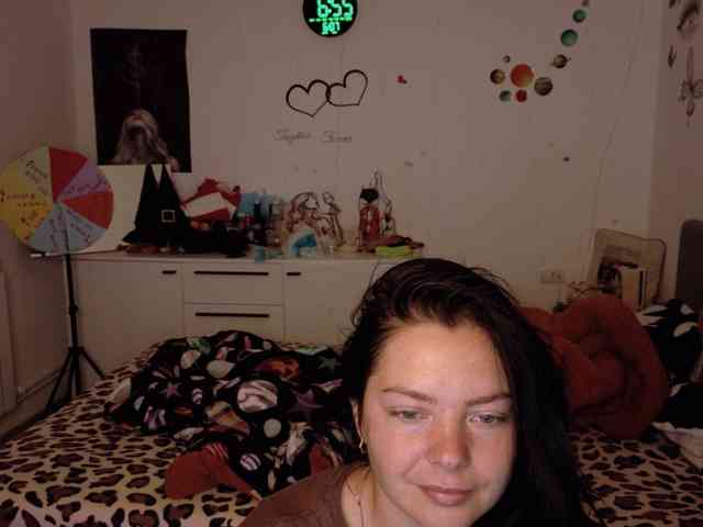 WetPussy1 webcam
