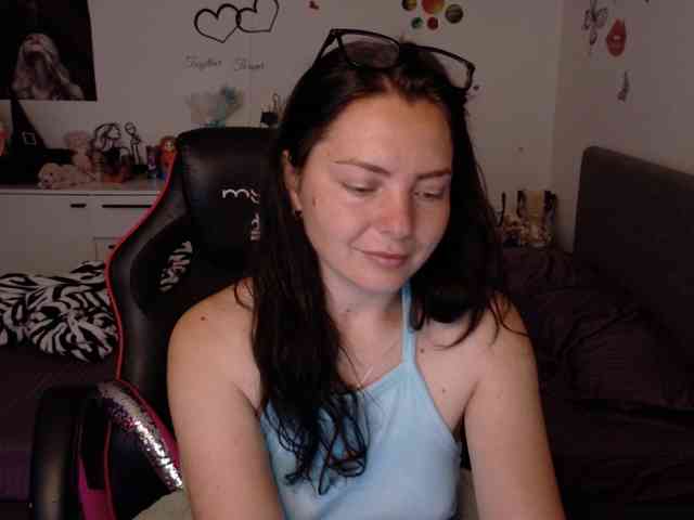 WetPussy1 webcam