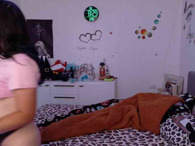 WetPussy1 webcam
