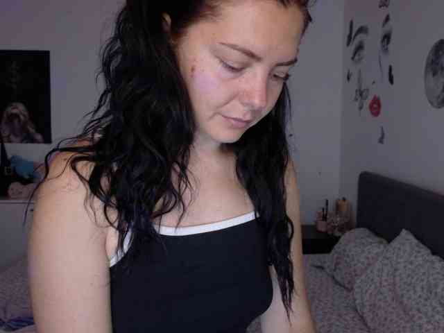 WetPussy1 webcam