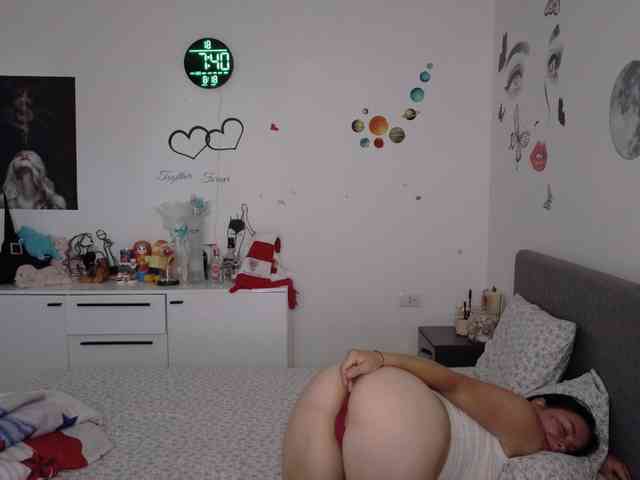 WetPussy1 webcam