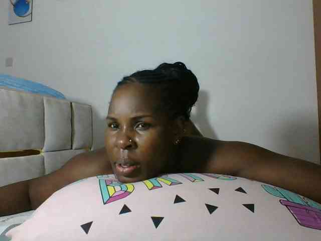 Queenmaya webcam