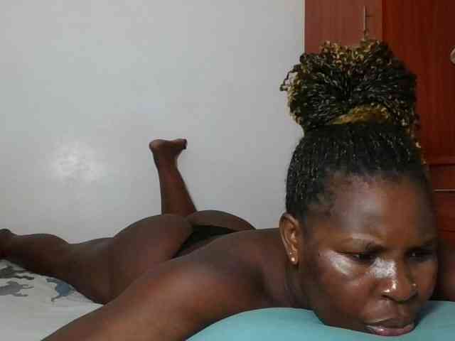Queenmaya webcam
