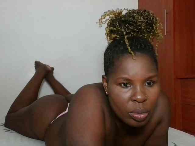 Queenmaya webcam