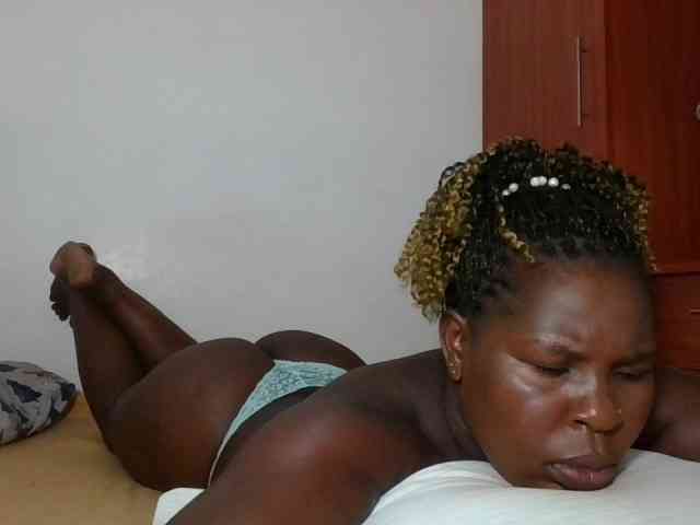 Queenmaya webcam