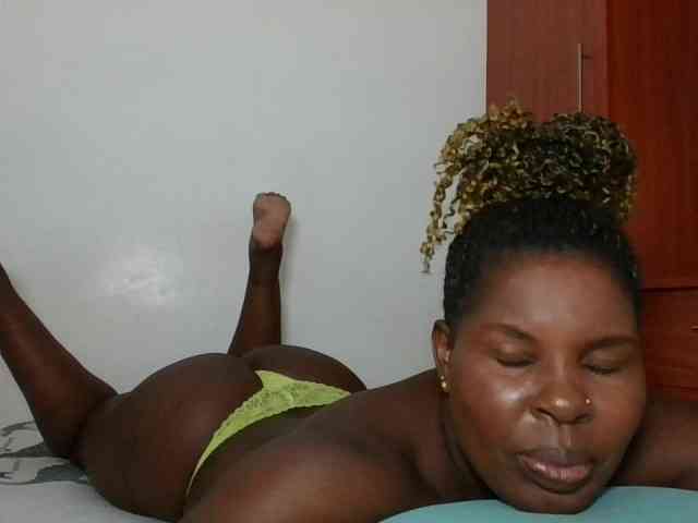 Queenmaya webcam