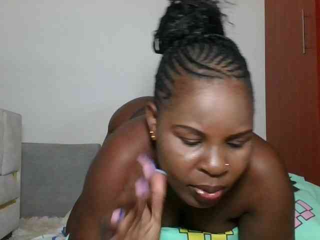 Queenmaya webcam
