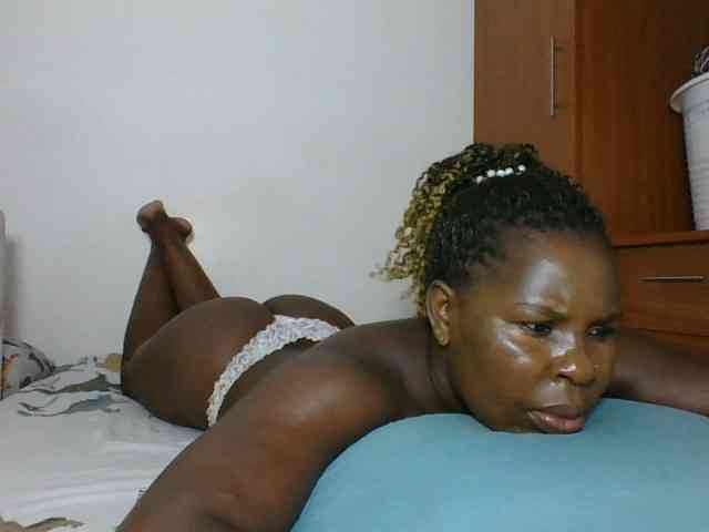 Queenmaya webcam