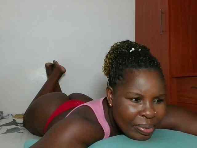 Model: Queenmaya