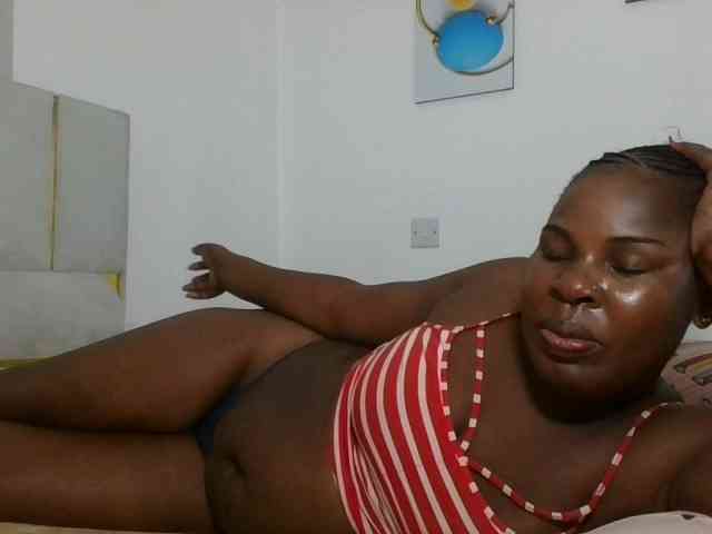 Queenmaya webcam