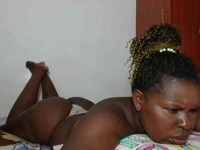 Queenmaya webcam