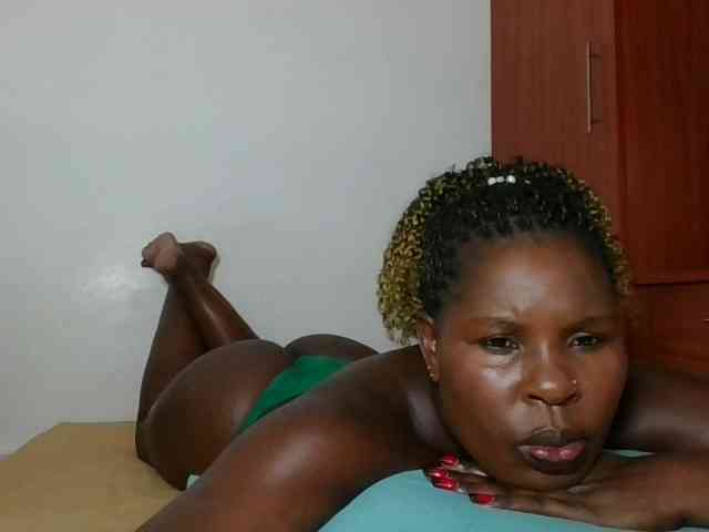 Queenmaya webcam