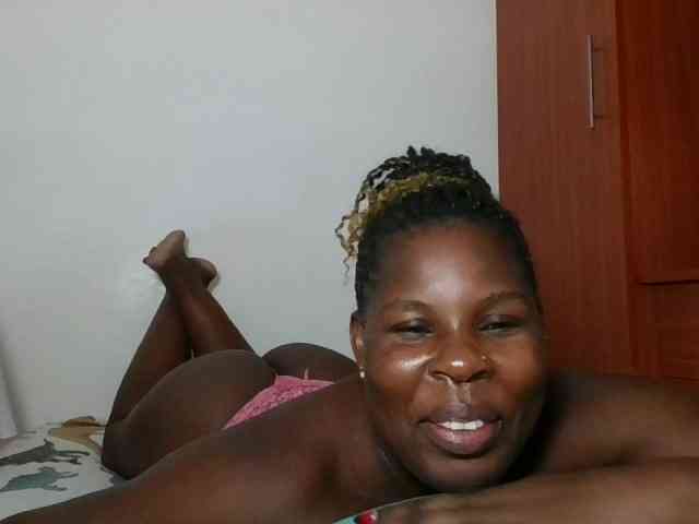 Queenmaya webcam