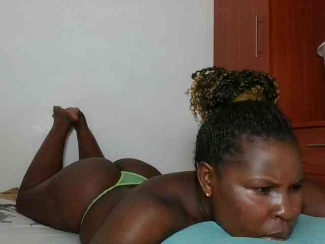 Queenmaya webcam