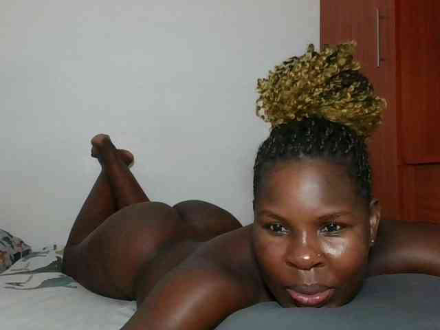 Queenmaya webcam