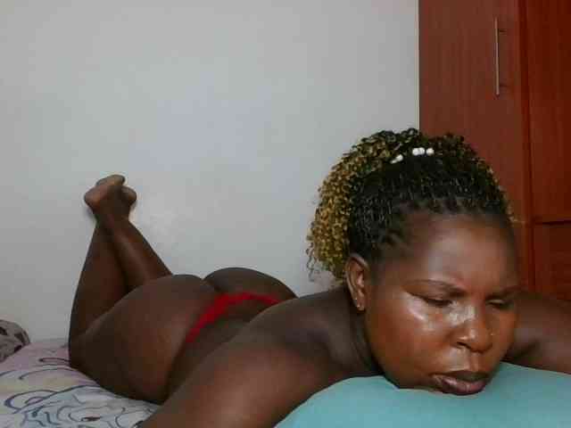 Queenmaya webcam
