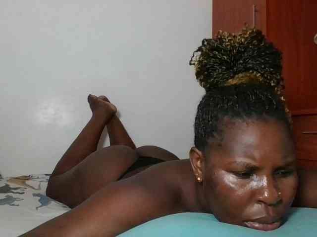 Queenmaya webcam