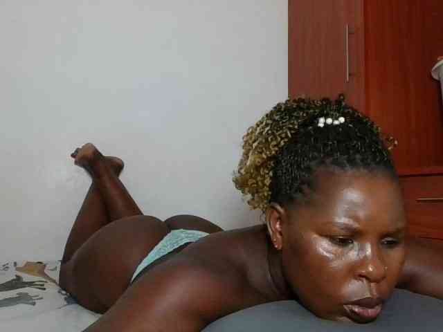 Queenmaya webcam