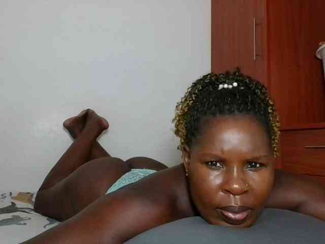 Queenmaya webcam