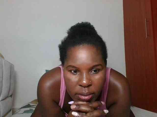 Queenmaya webcam