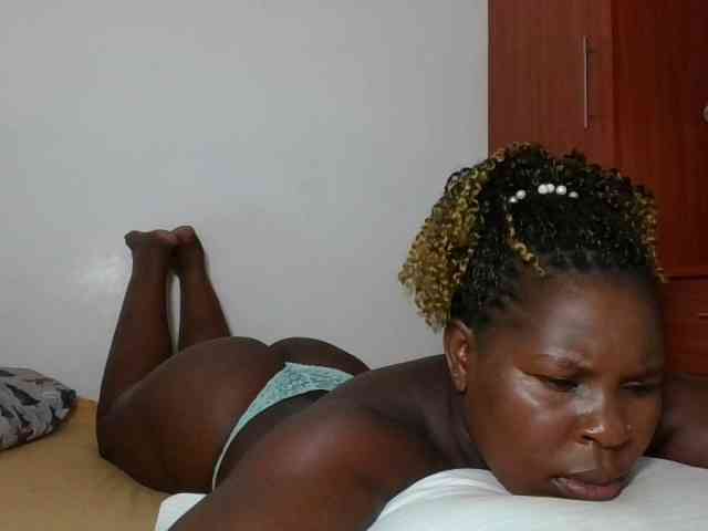 Queenmaya webcam