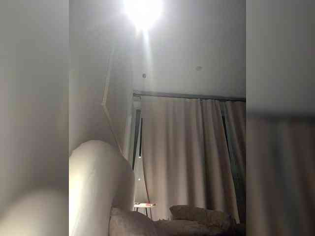 LadyTwilight webcam