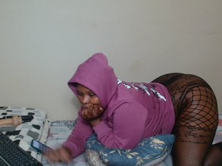 BootyDarkEbony's Live Webcam