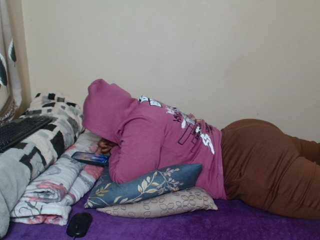 BootyDarkEbony live cam on BongaCams