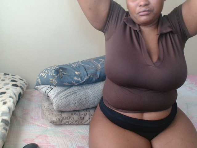 BootyDarkEbony live cam on BongaCams