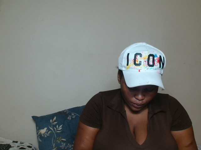 BootyDarkEbony live cam on BongaCams