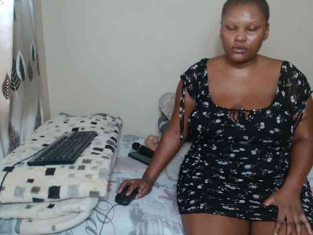 BootyDarkEbony webcam