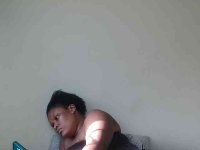 BootyDarkEbony webcam