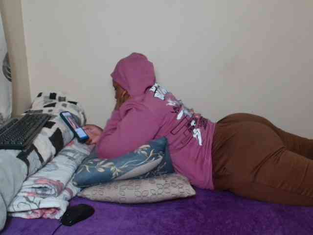 BootyDarkEbony webcam