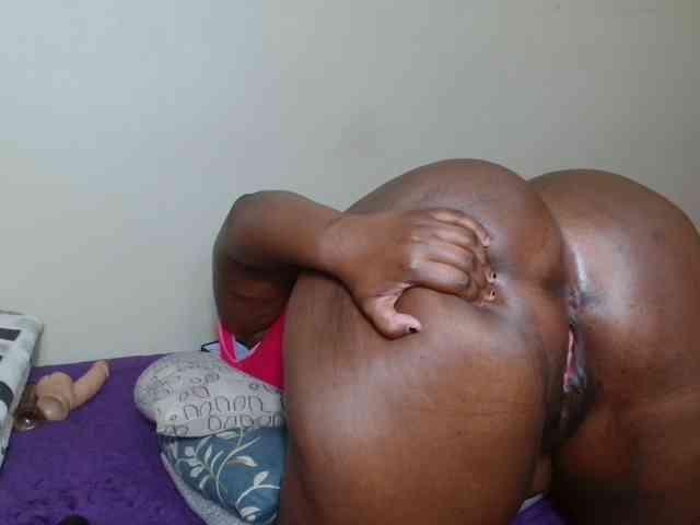 BootyDarkEbony webcam