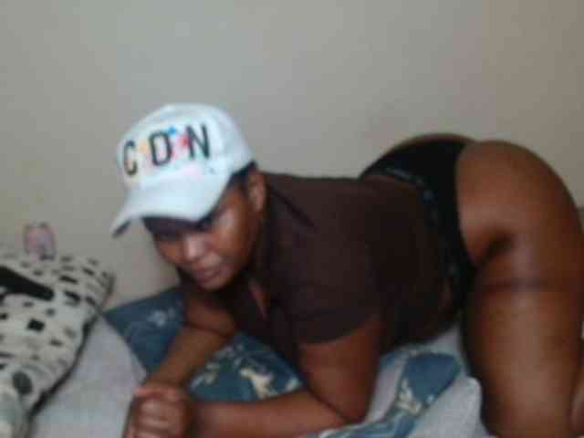 BootyDarkEbony webcam