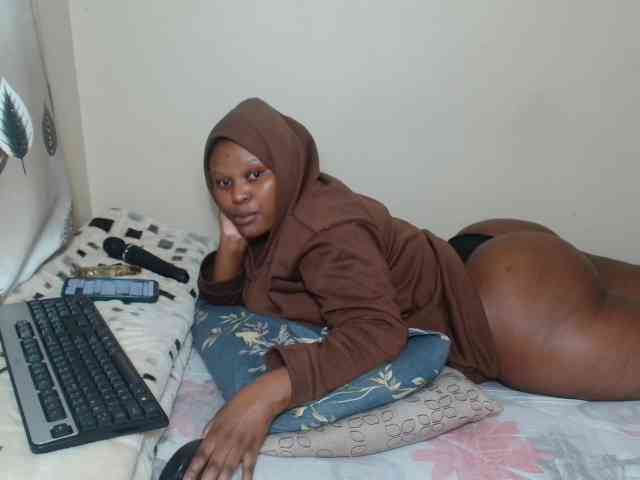 BootyDarkEbony webcam