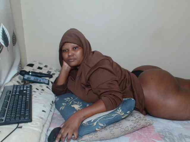 BootyDarkEbony webcam