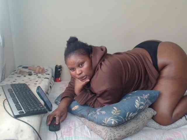 BootyDarkEbony webcam